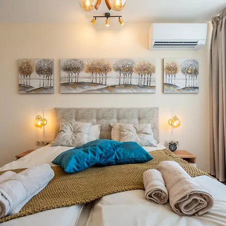 Golden Mountains Apartment Gabrovo Exterior photo