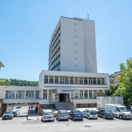 Golden Mountains Apartment Gabrovo Exterior photo